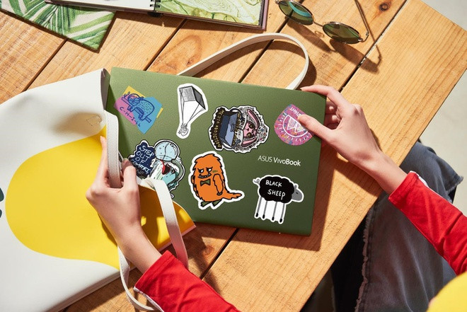 Nên chọn laptop học online tại nhà theo tiêu chí gì?