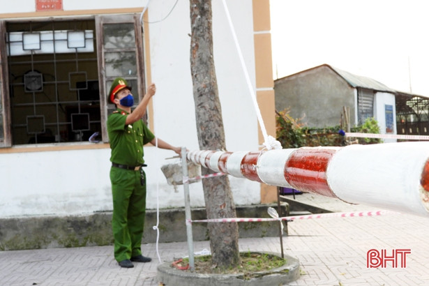 Công an Đức Thọ lắp 15 “mắt thần”, tăng chất lượng giám sát tại khu cách ly tập trung