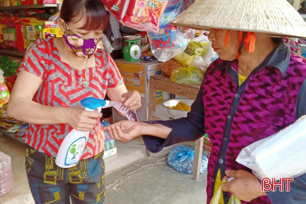 Chống dịch Covid-19 là việc làng, việc nước