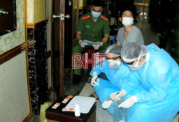 Bắt 76 đối tượng phê ma túy giữa lúc cộng đồng đang chống dịch Covid-19