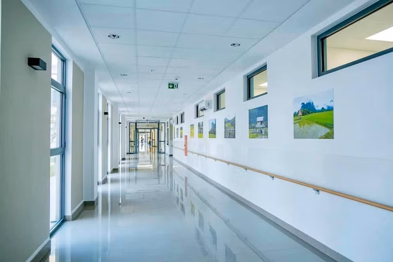 Trang thiết bị hiện đại bên trong bệnh viện tiếp nhận người nhiễm Covid-19 ở Lào