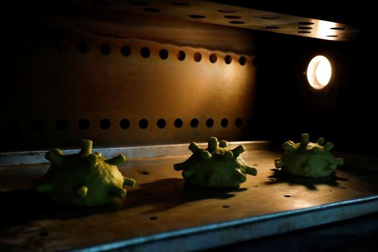 Bánh hamburger hình virus Corona của đầu bếp Việt lên báo nước ngoài