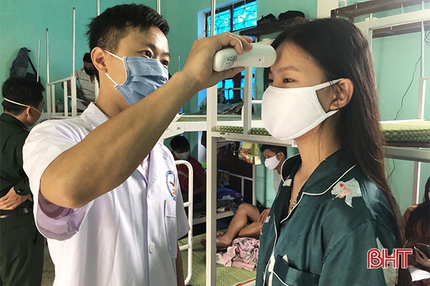 Hà Tĩnh: 14 người tiếp xúc gần với bệnh nhân quê Nghệ An âm tính với virus SARS-CoV-2