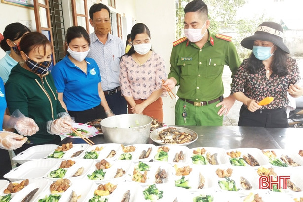 Chống dịch Covid-19 là việc làng, việc nước