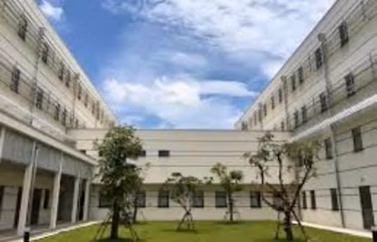 Trang thiết bị hiện đại bên trong bệnh viện tiếp nhận người nhiễm Covid-19 ở Lào