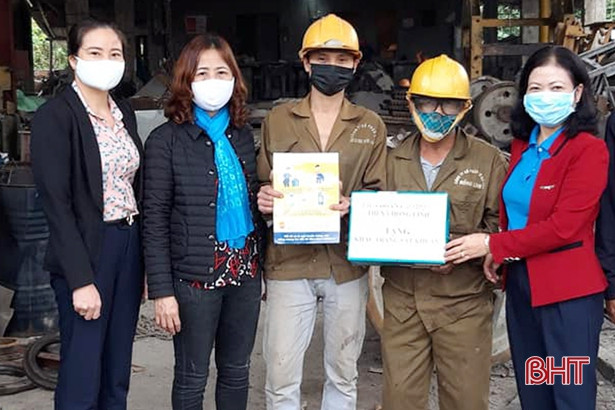 Công đoàn Hà Tĩnh hỗ trợ người lao động phòng dịch Covid-19