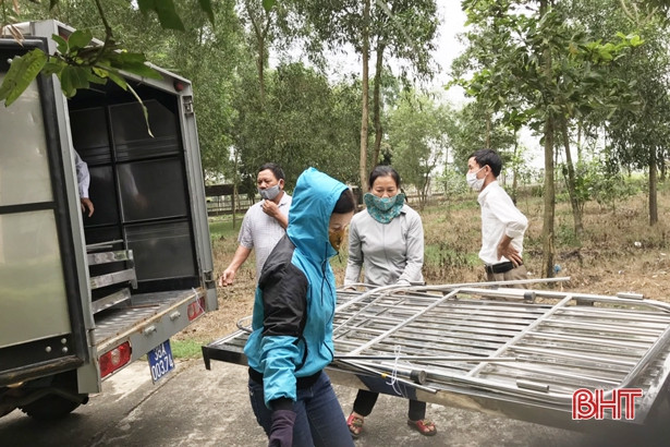 Chống dịch Covid-19 là việc làng, việc nước