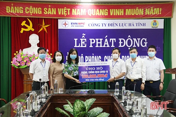 Mỗi người dân Hà Tĩnh là một hậu phương vững chắc trên mặt trận chống dịch
