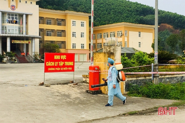 Các trường hợp tiếp xúc gần với bệnh nhân 146 âm tính với virus SARS-CoV-2