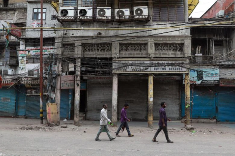 Báo động nạn tin giả lan nhanh hơn virus tại Ấn Độ