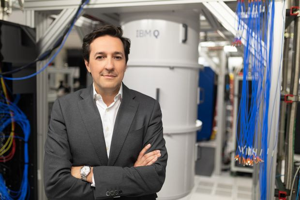 Dario Gil, Giám đốc IBM Research nói rằng việc huy động siêu máy tính vào công tác nghiên cứu vaccine ngừa Covid-19 rất cấp bách. Ảnh: Wall Street Journal. Mỹ dùng 16 siêu máy tính để nghiên cứu vaccine ngừa Covid-19