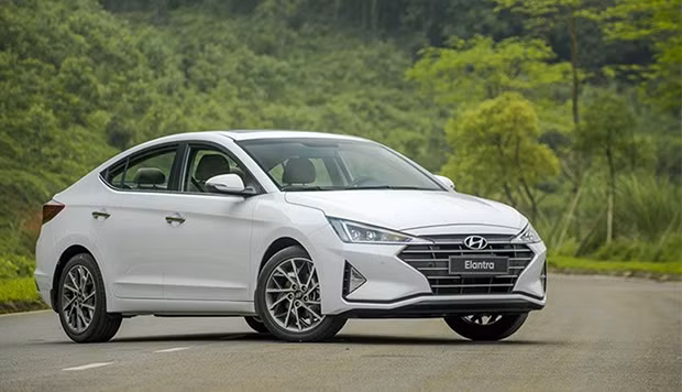 Có nên mua Hyundai Elantra hay không?