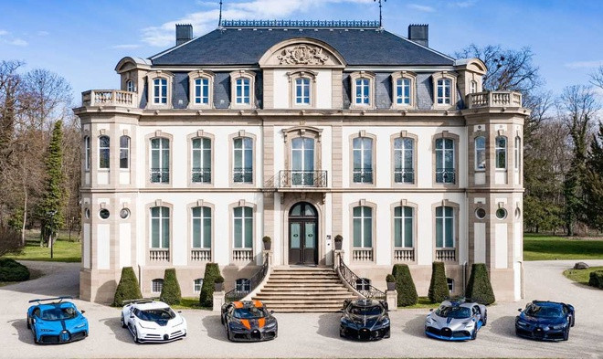 Bộ sưu tập 6 siêu xe Bugatti trị giá 35,6 triệu USD