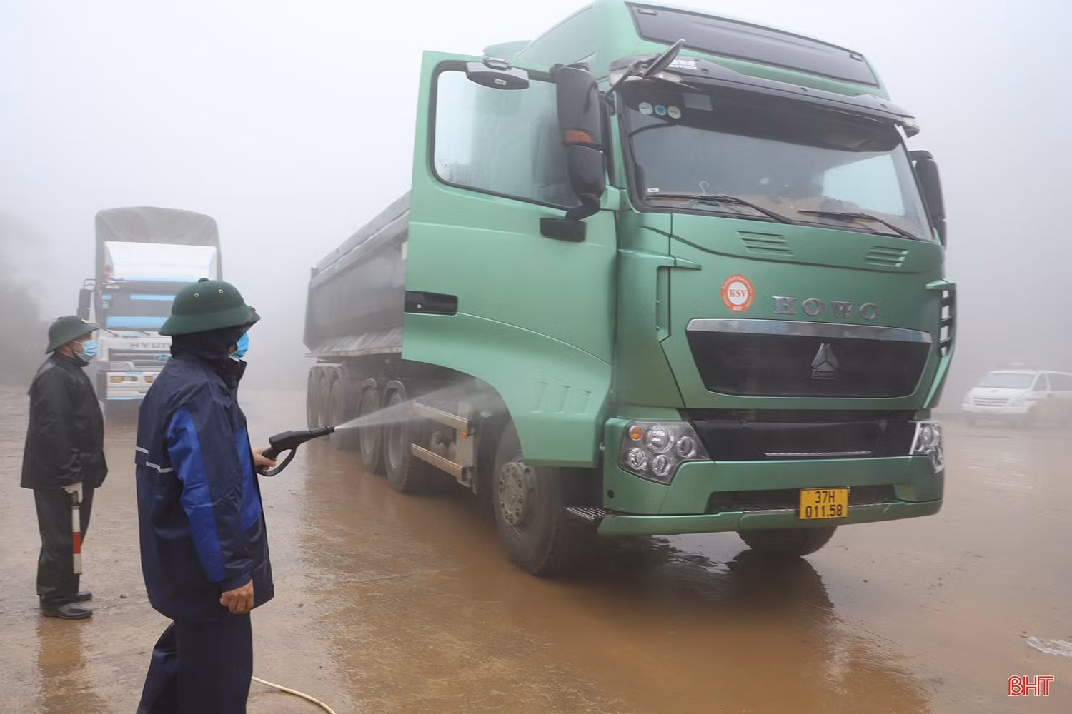 Hà Tĩnh thắt chặt tình hữu nghị, hợp tác toàn diện với Bôlykhămxay và Khăm Muộn