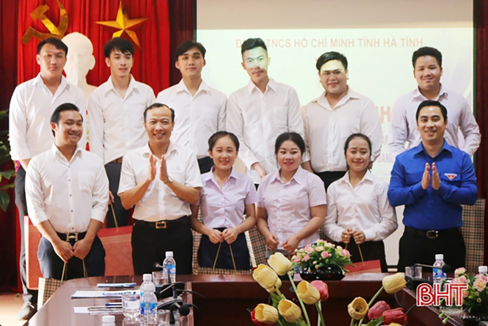 Hà Tĩnh thắt chặt tình hữu nghị, hợp tác toàn diện với Bôlykhămxay và Khăm Muộn