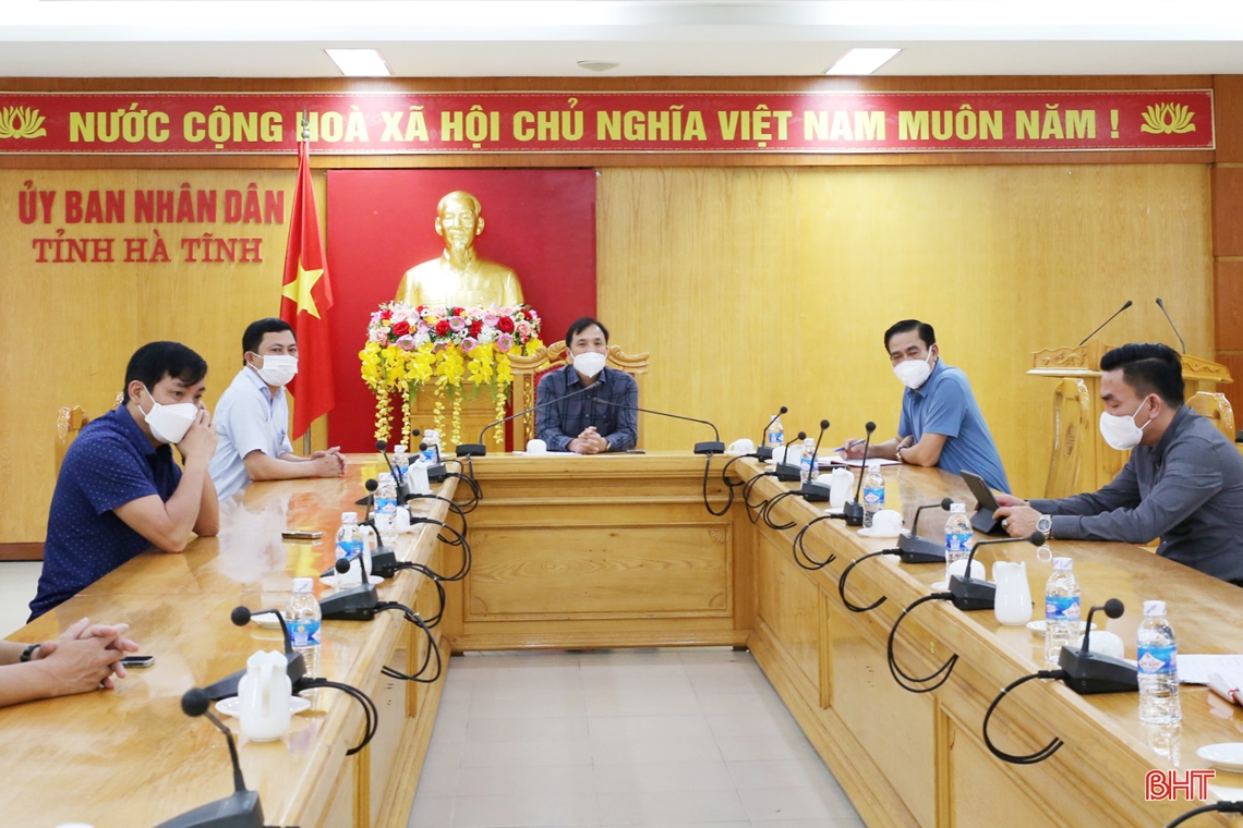 Cán bộ, công chức có liên quan đến các ca bệnh hết sức ý thức trong việc khai báo y tế
