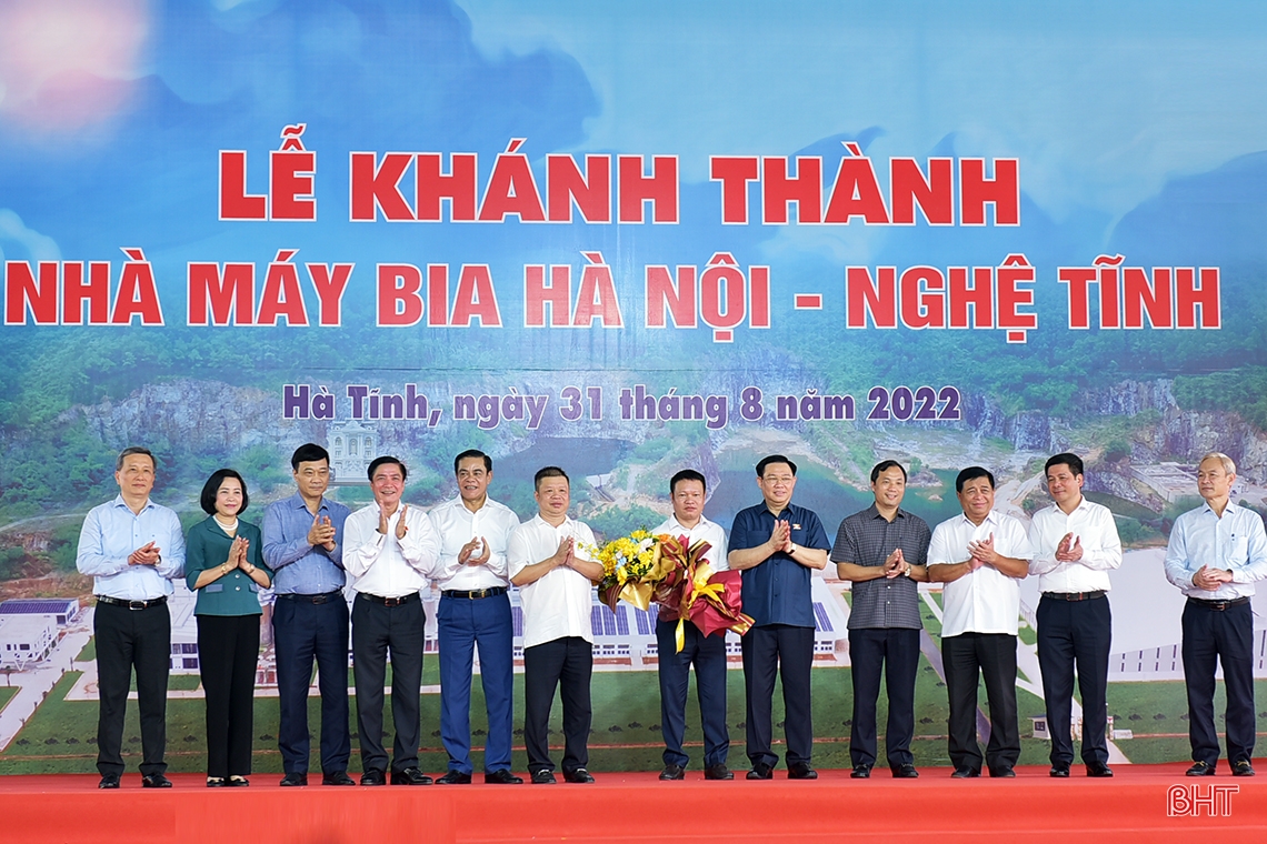 Khánh thành Nhà máy Bia Hà Nội - Nghệ Tĩnh công suất 100 triệu lít/năm