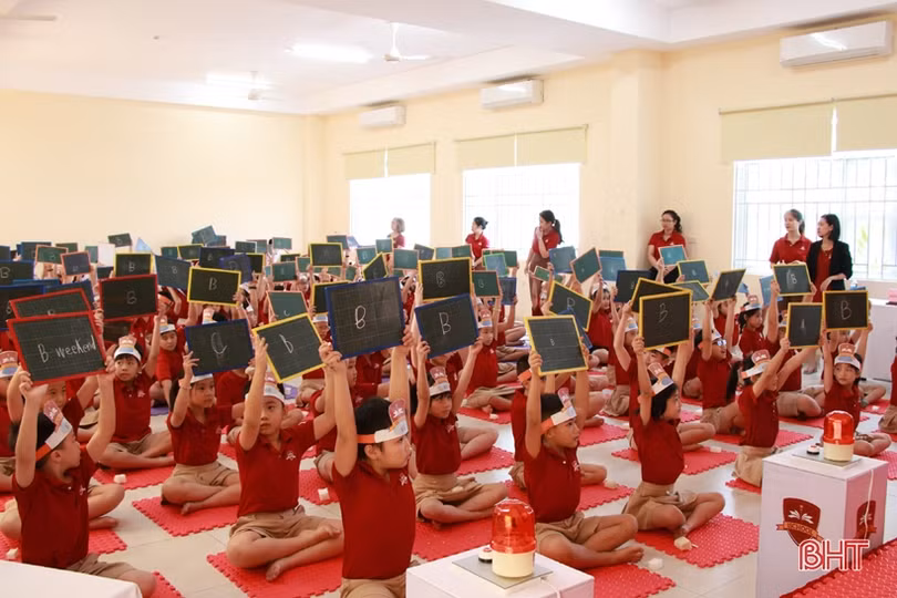 Học sinh iSchool Hà Tĩnh hào hứng với cuộc thi Spelling Bee Contest