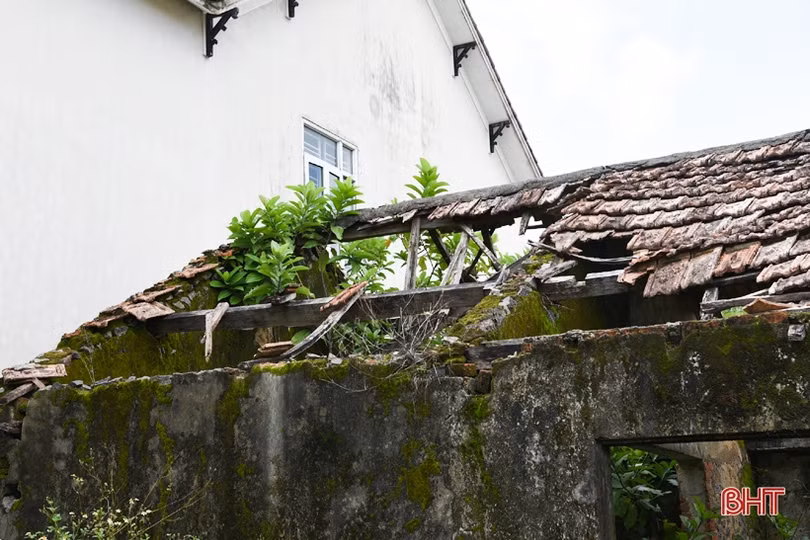 Kho vật tư nông nghiệp bỏ hoang ở Kỳ Anh có phải là tác nhân gây ung thư?