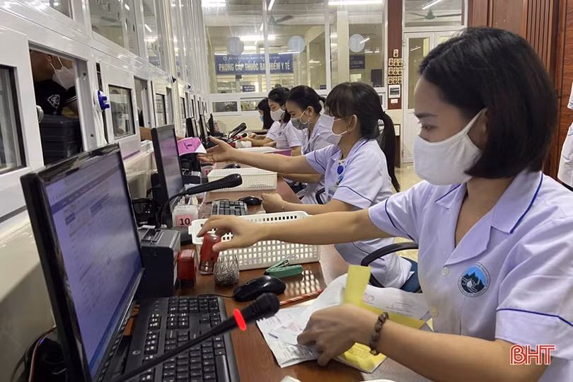 Xây dựng thói quen đeo khẩu trang nơi công cộng ở Hà Tĩnh