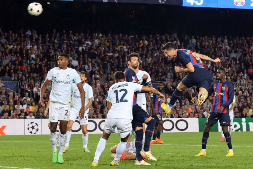 Hòa Inter, Barca đối diện nguy cơ bị loại ở Champions League