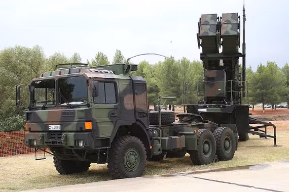 Lo Iran tấn công sang châu Âu, Hy Lạp chuyển tổ hợp tên lửa Patriot đến Crete