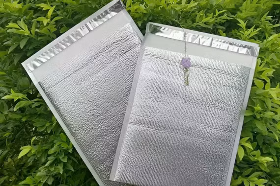 Có nên tái sử dụng túi giữ nhiệt đựng thức ăn?