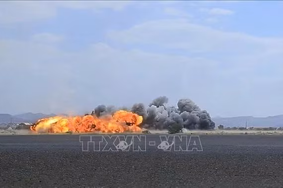 Tiếp tục vòng xoáy tấn công trả đũa giữa Houthi và liên quân Saudi Arabia