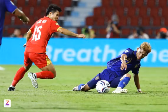 Tuyển Việt Nam thắng Thái Lan 2-0 trên sân khách