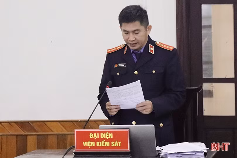 Tước đoạt mạng sống của hàng xóm vì nóng giận vô cớ