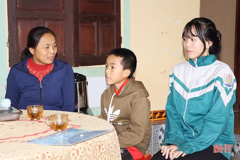 Mang mùa xuân đến với người hoàn cảnh khó khăn ở Cẩm Xuyên