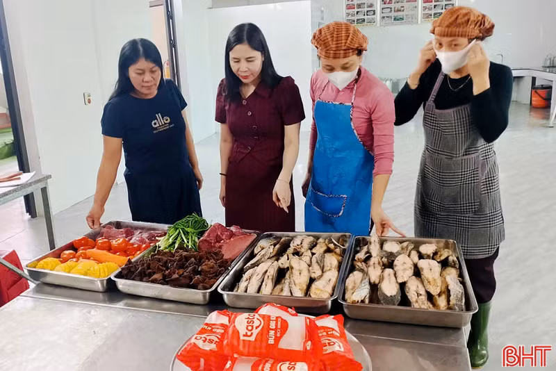Triển khai bán trú, bảo đảm nền nếp học tập cho học sinh Hà Tĩnh
