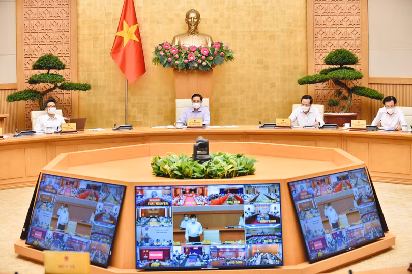 Thủ tướng Phạm Minh Chính triệu tập hội nghị trực tuyến toàn quốc ‘chống dịch như chống giặc’