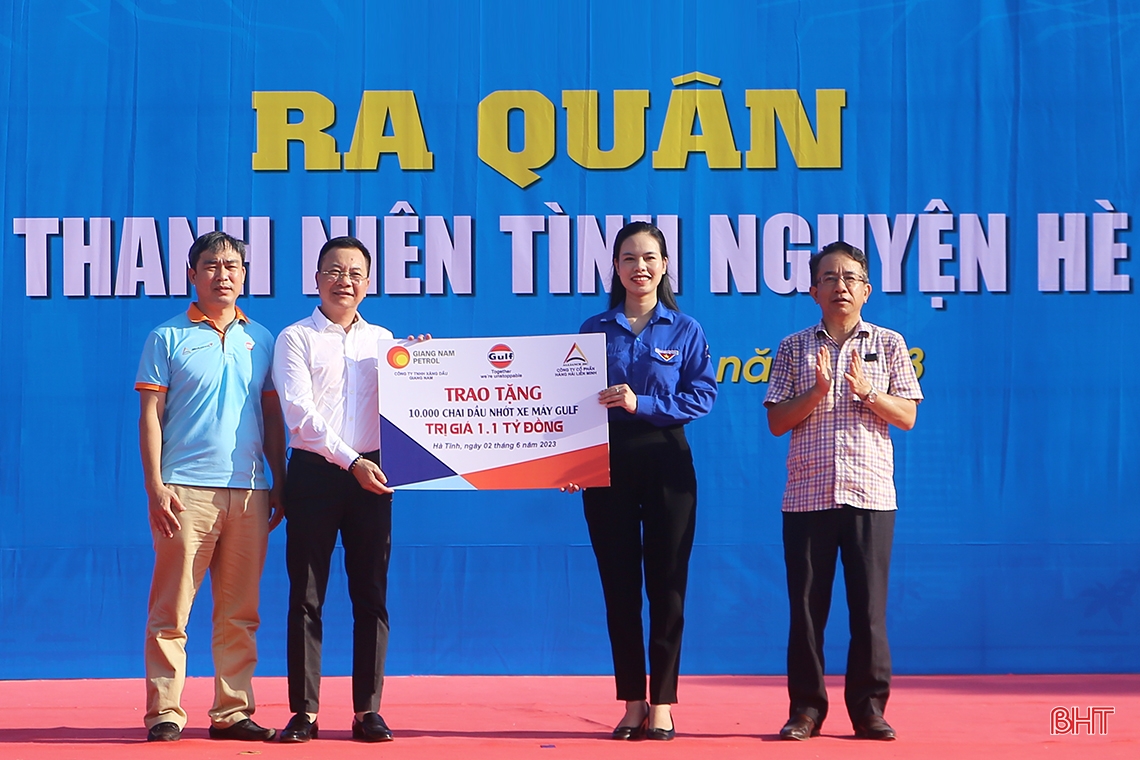 Tuổi trẻ Hà Tĩnh ra quân Chiến dịch Thanh niên tình nguyện hè 2023