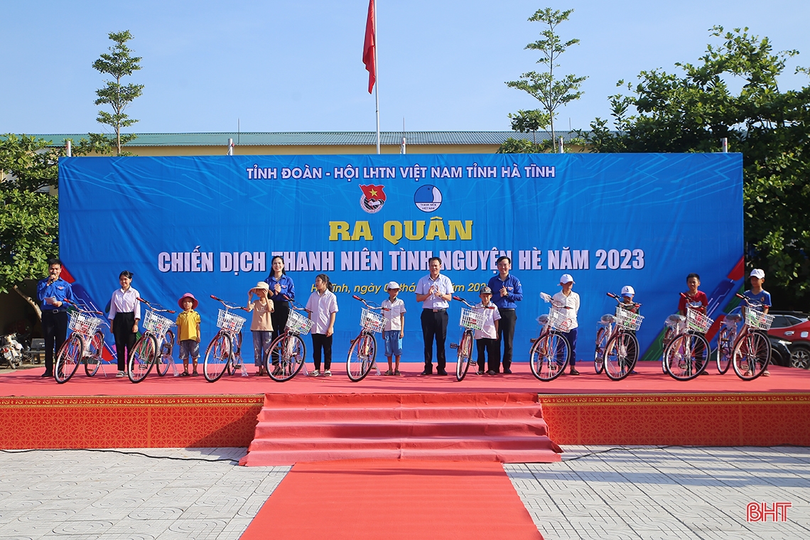 Tuổi trẻ Hà Tĩnh ra quân Chiến dịch Thanh niên tình nguyện hè 2023