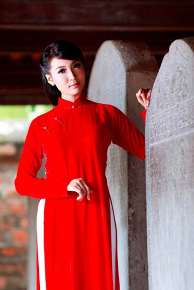 Đặng Thùy Trang đẹp kiểu con gái Hà Nội xưa. Đặng Thùy Trang đẹp kiểu con gái Hà Nội xưa.