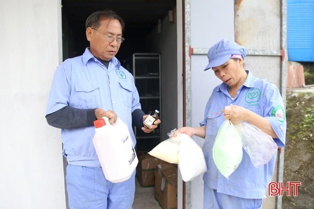 Gần 70 tuổi, cựu thanh niên xung phong Hà Tĩnh vẫn thu 1 tỷ đồng/năm từ trang trại