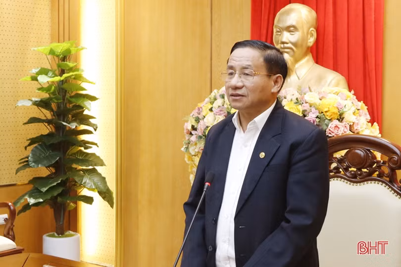 Triển khai tốt việc khám sức khỏe cán bộ phục vụ nhân sự đại hội Đảng các cấp