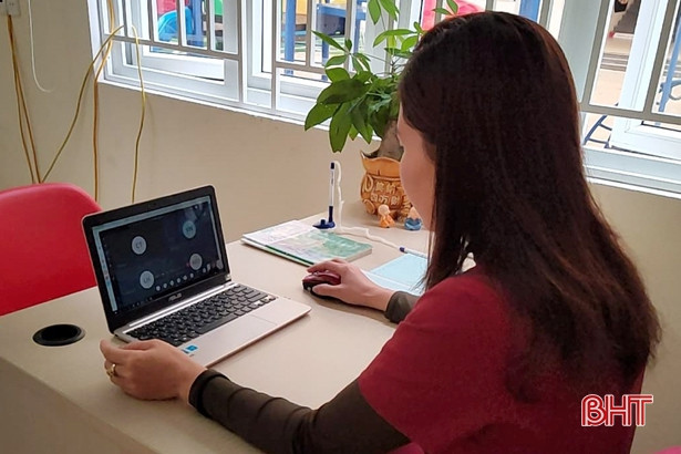 Học sinh iSchool Hà Tĩnh hào hứng học online khi phải ở nhà vì phòng dịch