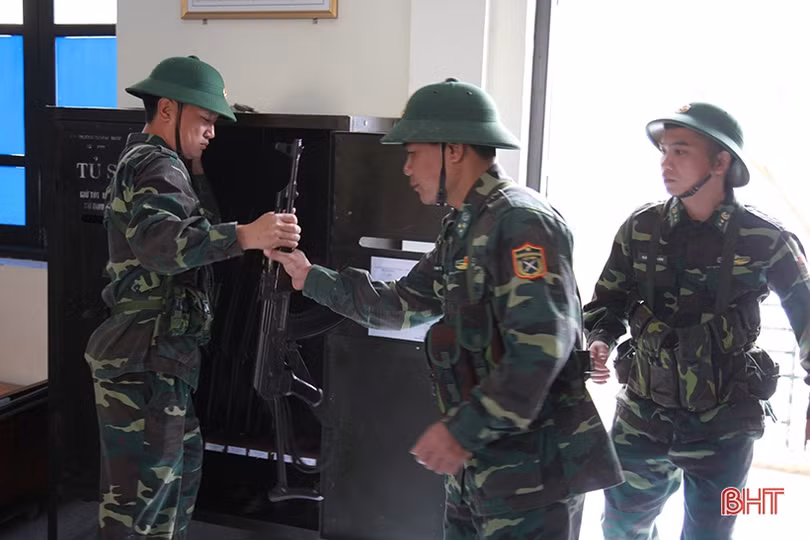 Xem màn chiến đấu bảo vệ mục tiêu của Bộ đội Biên phòng Hà Tĩnh