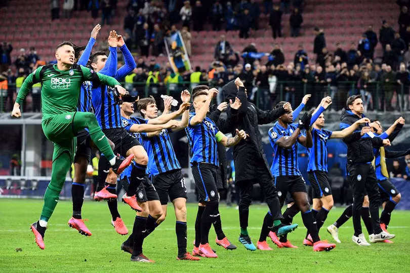 Vòng 1/8 UEFA Champions League: Tottenham, Valencia thất bại cay đắng