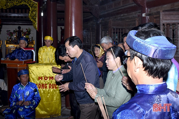 Linh thiêng lễ giỗ Thành hoàng làng Nhượng Bạn