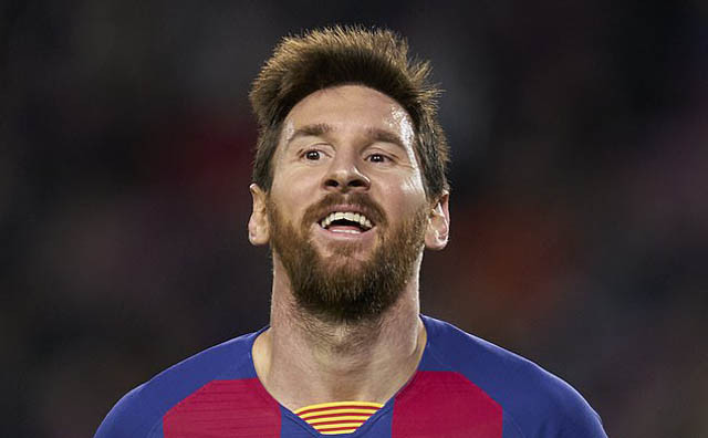 Messi giành giải thưởng mà cả đời Ronaldo vẫn chưa có