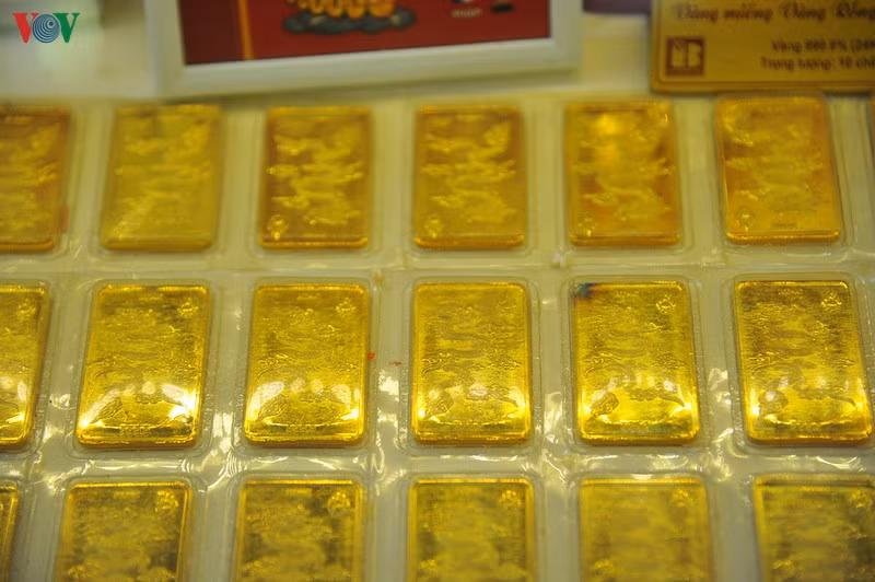 Giá vàng tăng kỷ lục, vượt mốc 46 triệu đồng/lượng