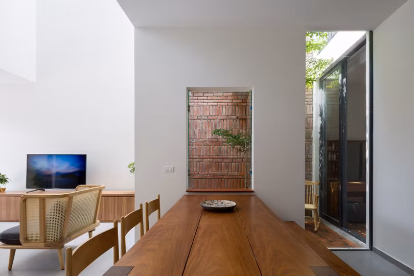 Ngôi nhà ở Hà Tĩnh có kiến trúc độc đáo được giới thiệu trên tạp chí Archdaily