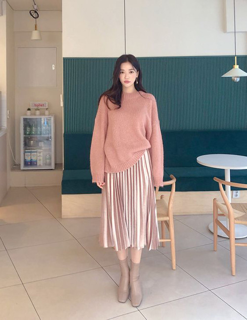 Phối đồ với 3 tông màu hot trend