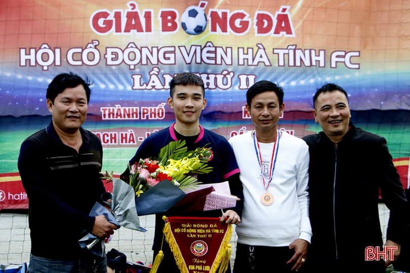 FC Thành phố Hà Tĩnh vô địch Giải bóng đá Hội Cổ động viên