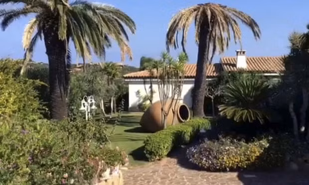 Chủ tịch CLB PSG và cựu Tổng thư ký FIFA bị truy tố một “núi” tội danh