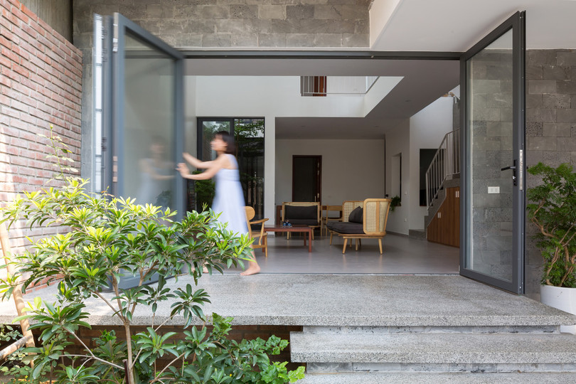 Ngôi nhà ở Hà Tĩnh có kiến trúc độc đáo được giới thiệu trên tạp chí Archdaily