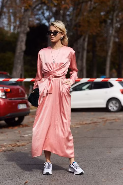 Phối đồ với 3 tông màu hot trend